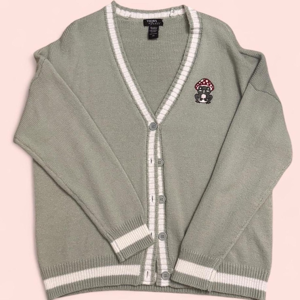 Women’s Sage Green Sweater With Frog Embroidery
